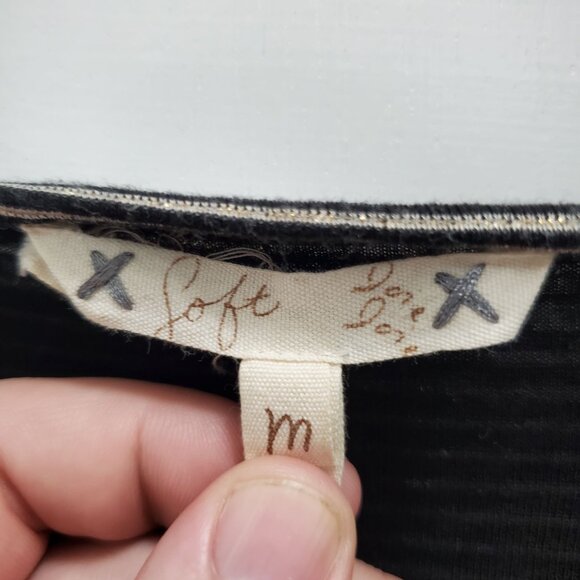 Soft Joie Women's Black Gold Metallic Thread‎ Roll Tab Sleeve Pocket Knit Top M - Picture 4 of 7